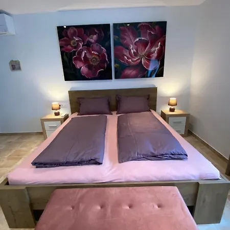 Apartment Place